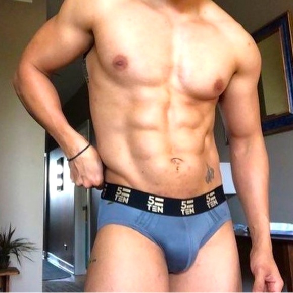 Epic Bulge Flashing - Dare to Look